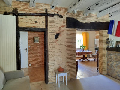 Maison - 215 m² - 6 pièces