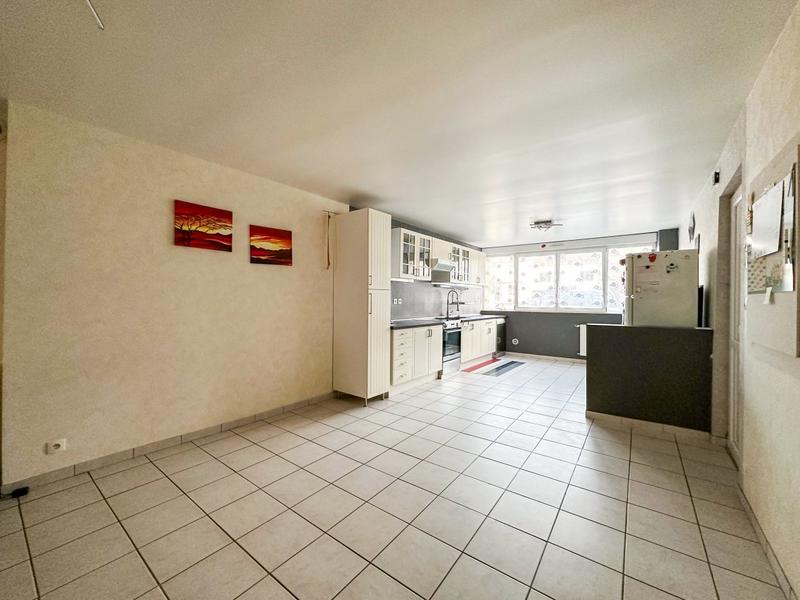 Appartement - 102 m² - 4 pièces