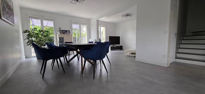 Maison - 140 m² - 6 pièces