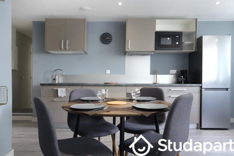 Chambre - 14 m² - 1 pièce