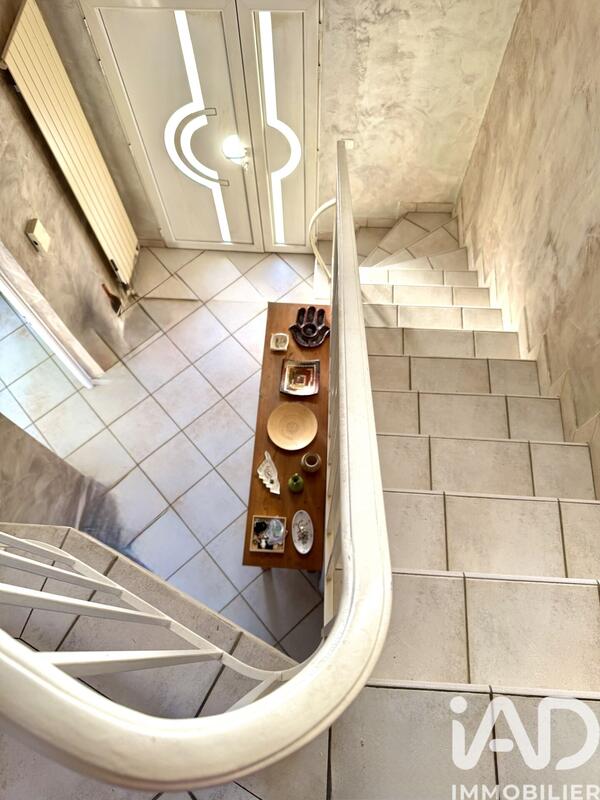 Maison - 163 m² - 7 pièces