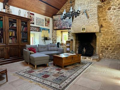 Demeure - 190 m² - 6 pièces