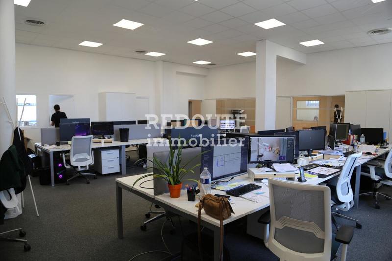 Bureau - 250 m² - 5 pièces