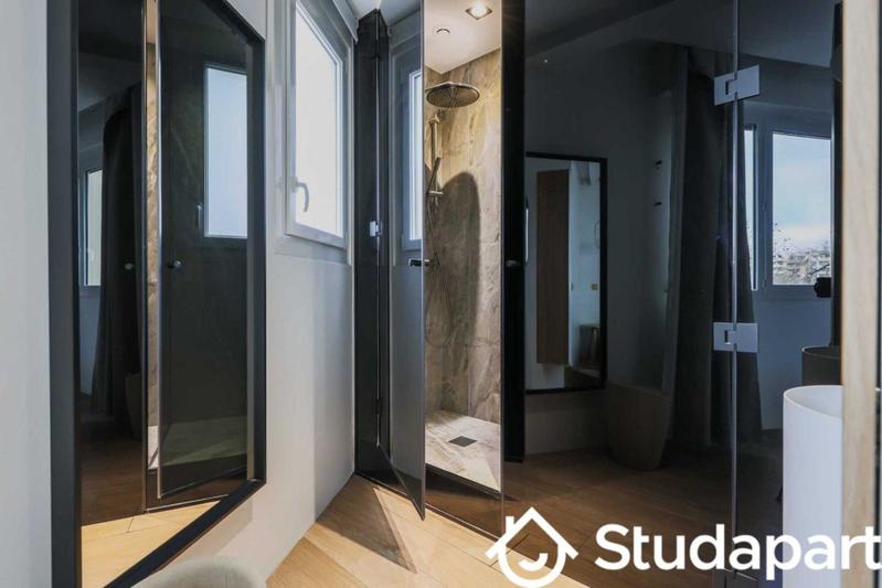 Appartement - 85 m² - 3 pièces