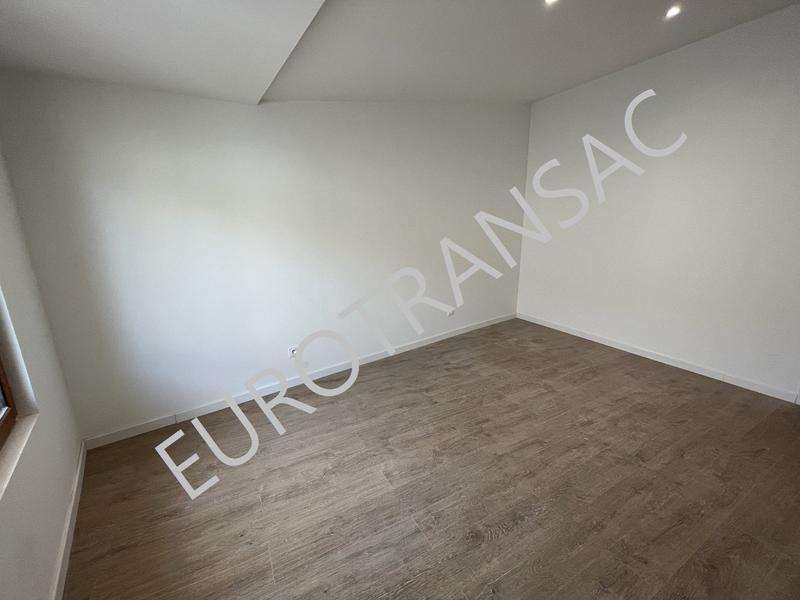 Maison - 93 m² - 5 pièces