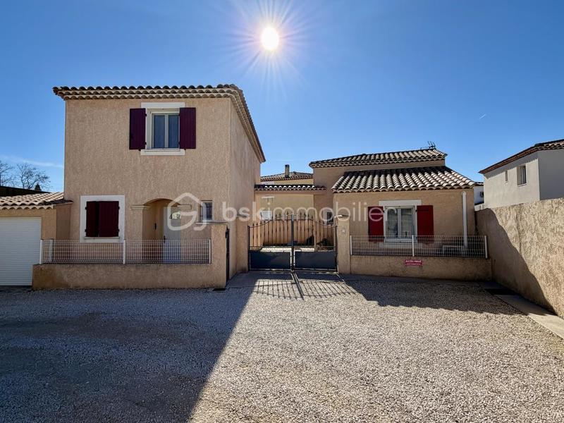 Maison - 145 m² - 7 pièces