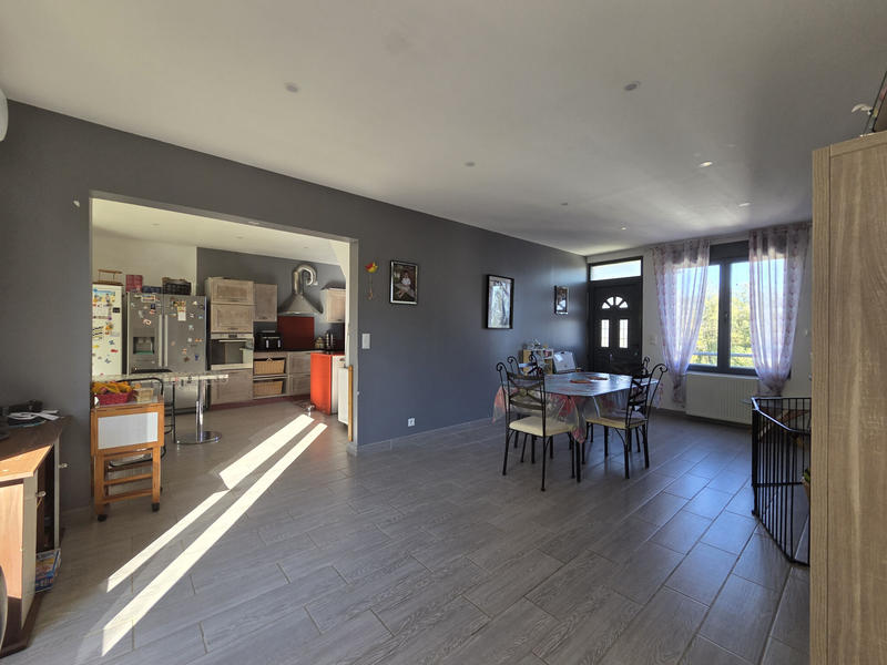 Maison - 137 m² - 5 pièces