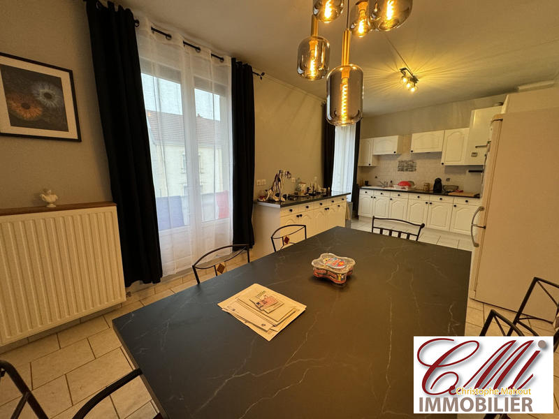 Appartement - 110 m² - 3 pièces