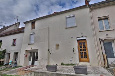 Maison de ville - 100 m² - 3 pièces