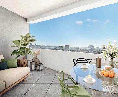 Appartement - 82 m² - 4 pièces