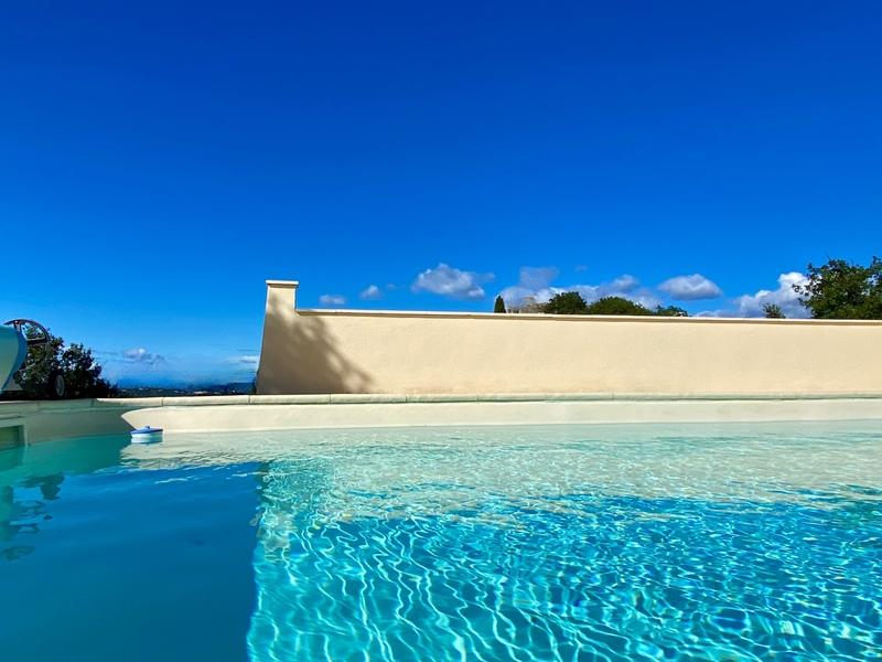 Villa - 224 m² - 8 pièces