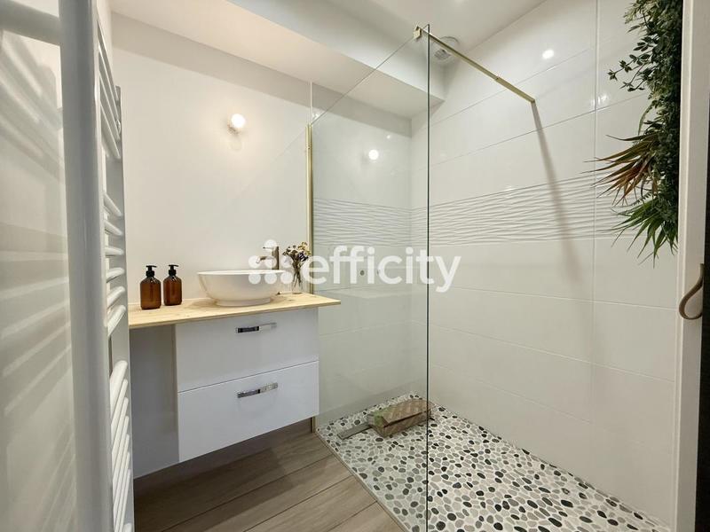 Pavillon - 101 m² - 6 pièces