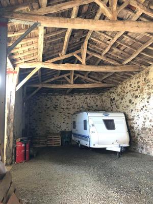 Maison en pierre - 314 m² - 6 pièces