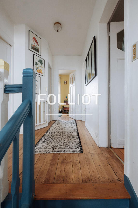 Maison - 226 m² - 9 pièces