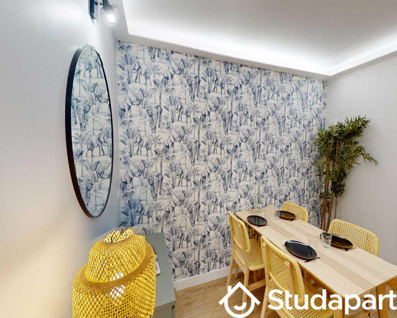 Chambre - 100 m² - 1 pièce