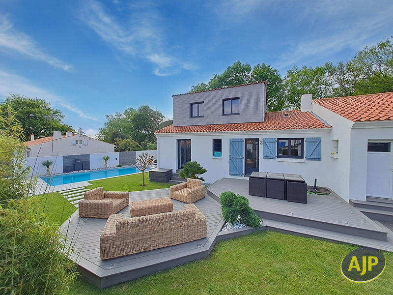 Maison - 135 m² - 5 pièces