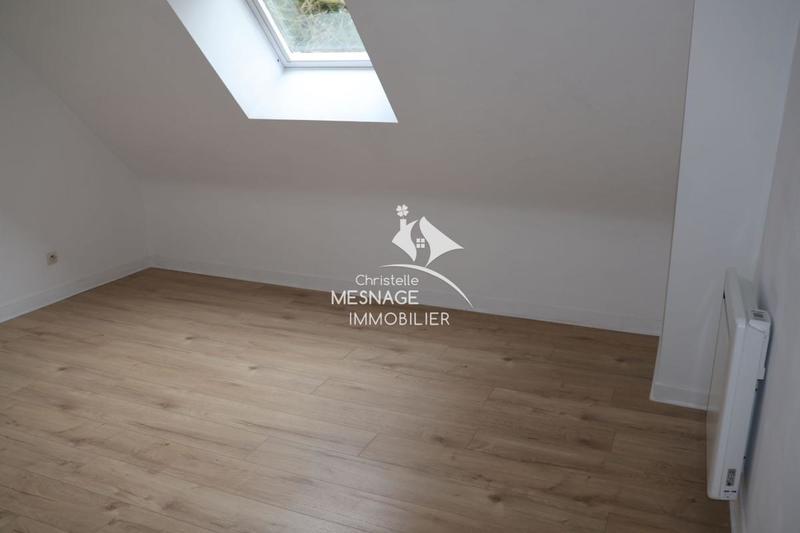 Maison traditionnelle - 90 m² - 6 pièces