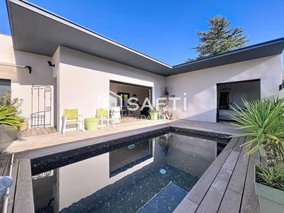 Maison - 103 m² - 4 pièces