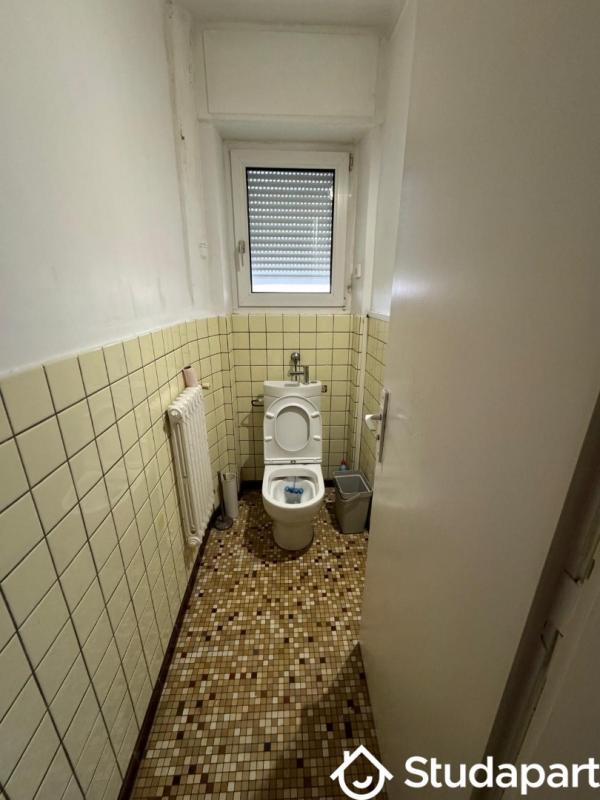 Chambre - 9 m² - 1 pièce