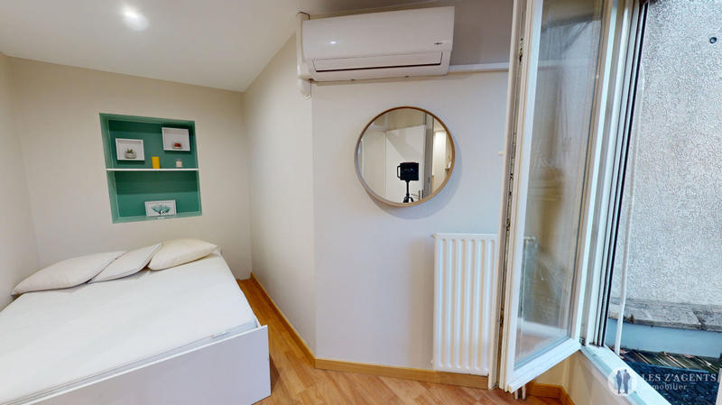 Appartement - 100 m² - 5 pièces