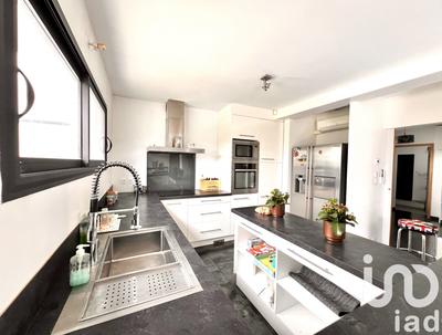 Maison - 165 m² - 6 pièces