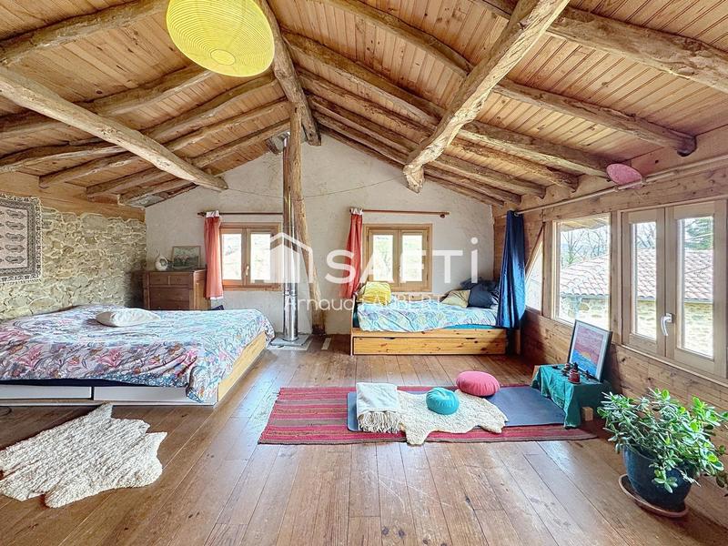 Maison - 136 m² - 5 pièces