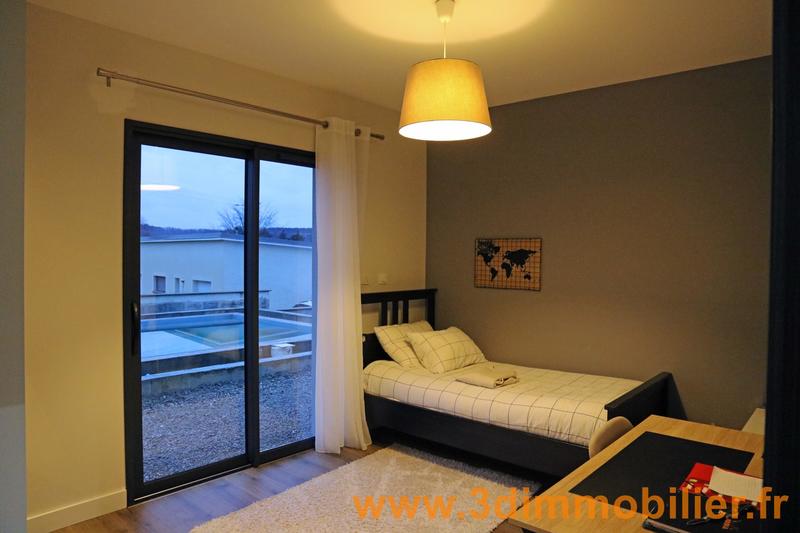 Maison - 183 m² - 8 pièces