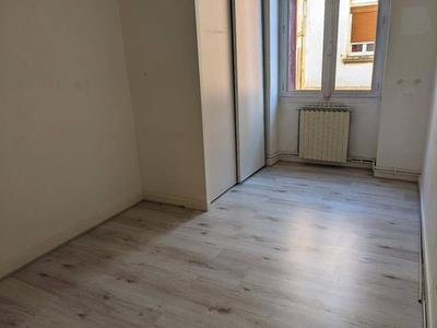 Appartement - 93 m² - 4 pièces