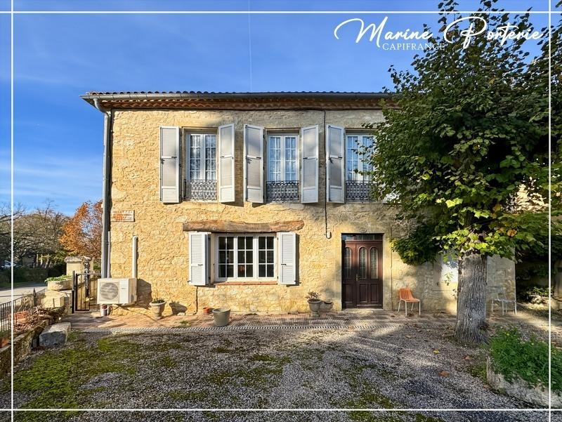 Maison en pierre - 200 m² - 7 pièces