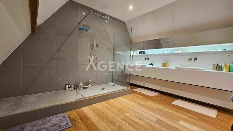 Ferme - 225 m² - 6 pièces