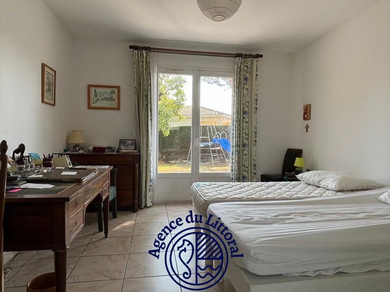 Maison - 220 m² - 8 pièces