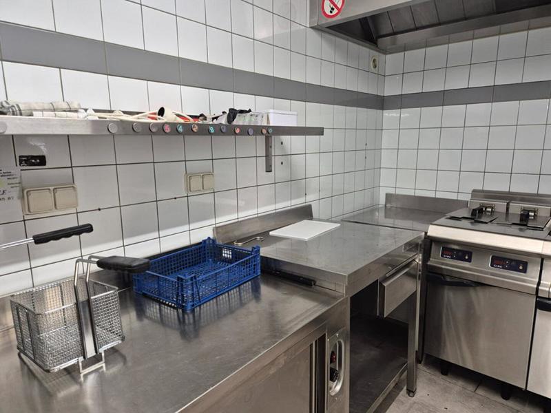 Local d'activité / Entrepôt - 180 m²