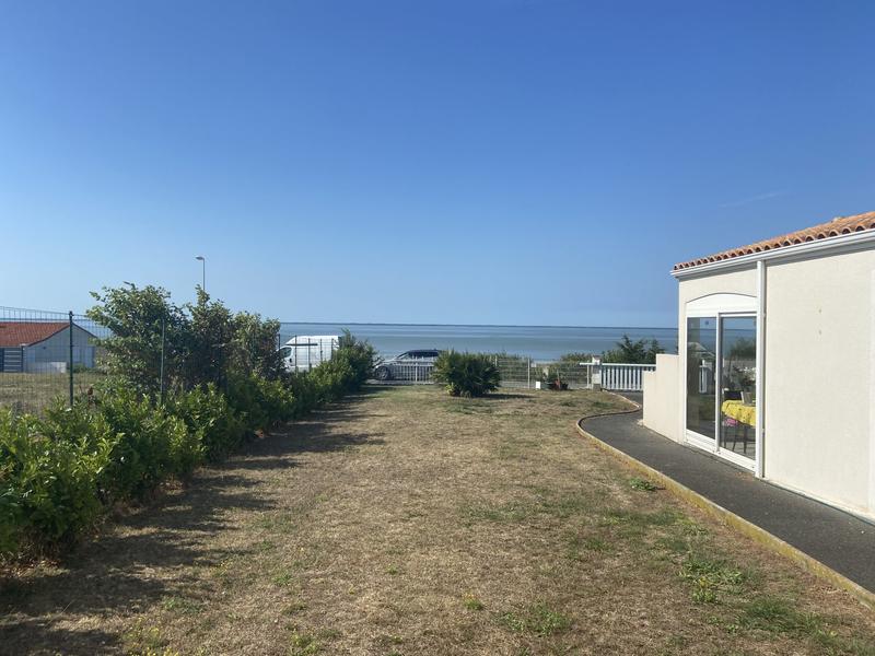 Maison traditionnelle - 142 m² - 5 pièces