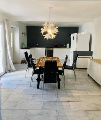 Appartement - 75 m² - 4 pièces
