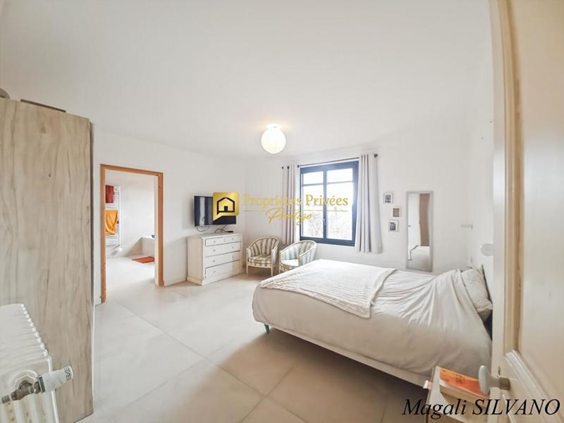 Mas - 150 m² - 5 pièces