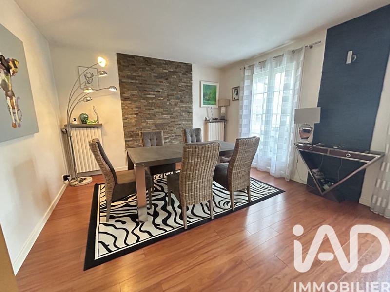 Maison - 95 m² - 5 pièces