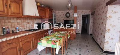 Maison - 197 m² - 8 pièces