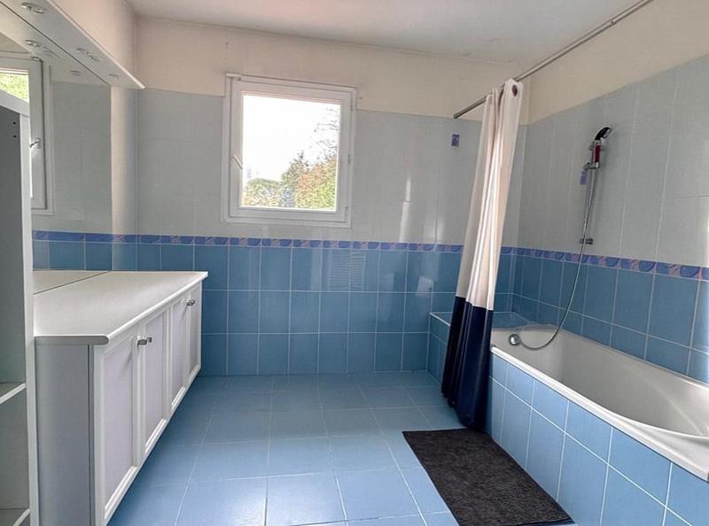 Maison - 245 m² - 6 pièces