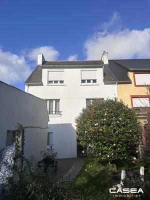 Maison traditionnelle - 110 m² - 6 pièces