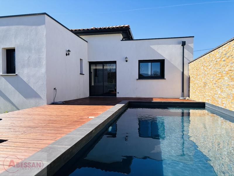 Villa - 90 m² - 4 pièces