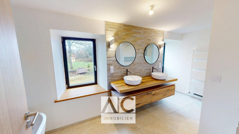 Maison - 184 m² - 7 pièces