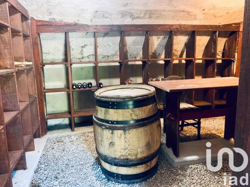 Maison - 290 m² - 9 pièces