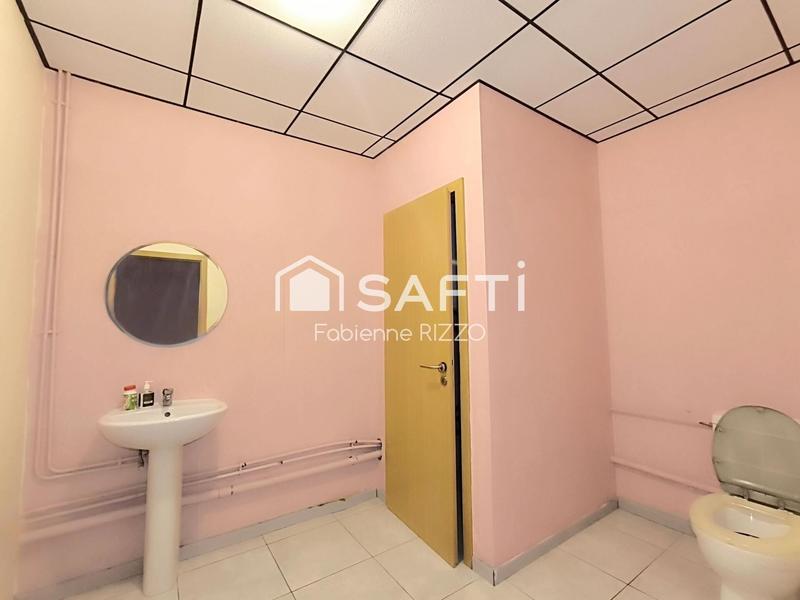 Bureau - 146 m² - 8 pièces