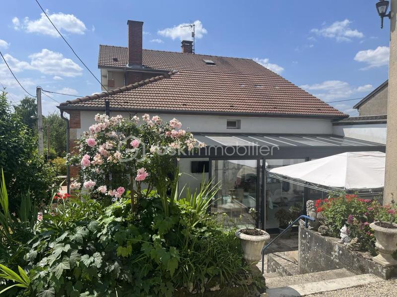 Maison de maîtres - 180 m² - 7 pièces