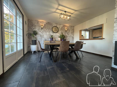 Maison traditionnelle - 156 m² - 5 pièces