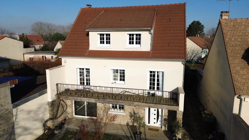 Pavillon - 175 m² - 9 pièces