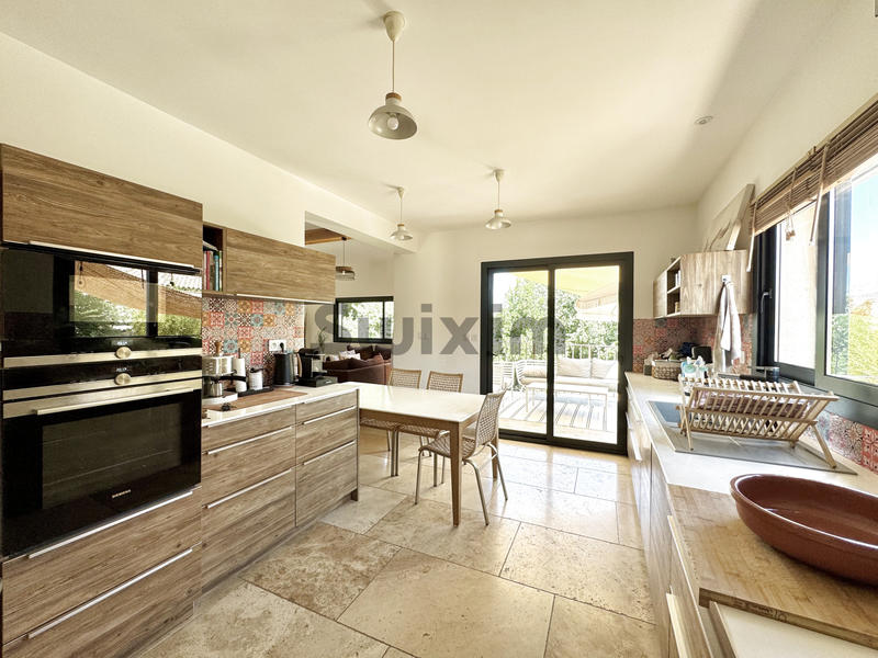 Villa - 150 m² - 5 pièces