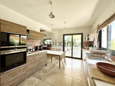 Villa - 150 m² - 5 pièces