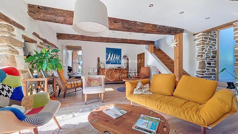 Maison - 155 m² - 8 pièces