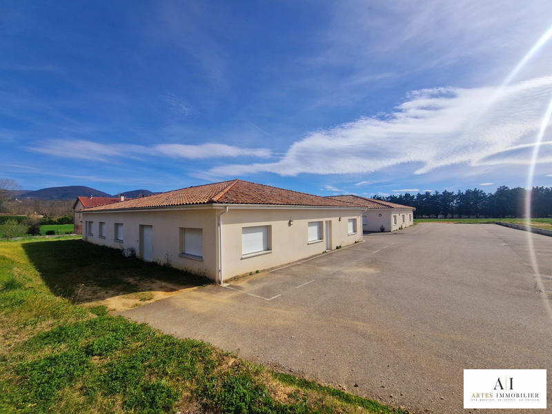 Local d'activités - 77 m² - 3 pièces